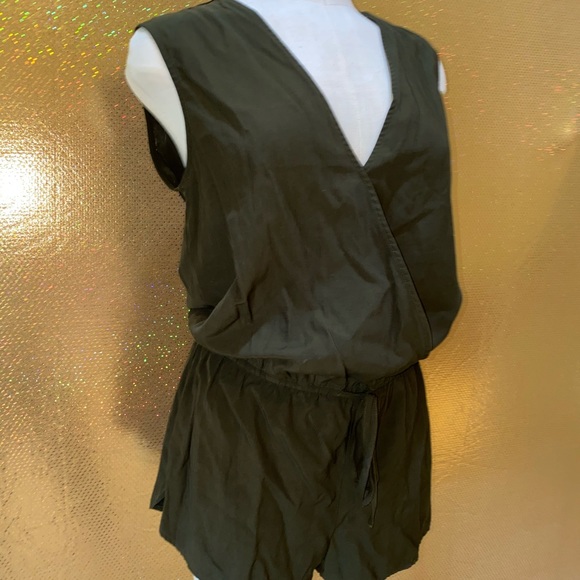 ARMY GREEN ROMPER - Picture 2 of 4